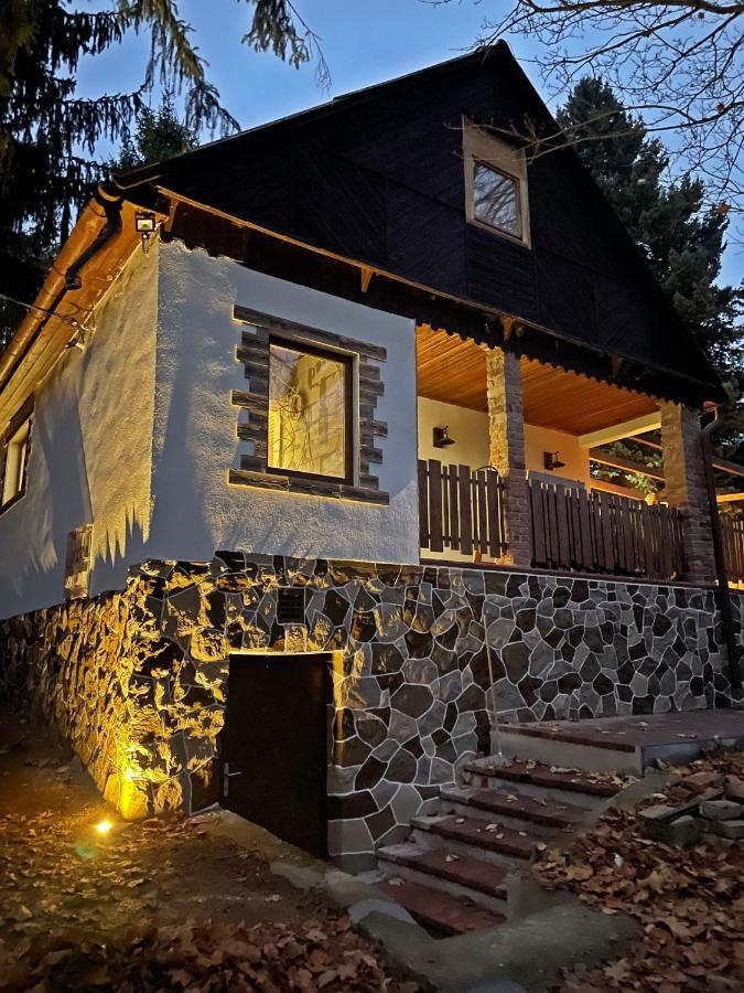 Cityside Cottage Eger Extérieur photo