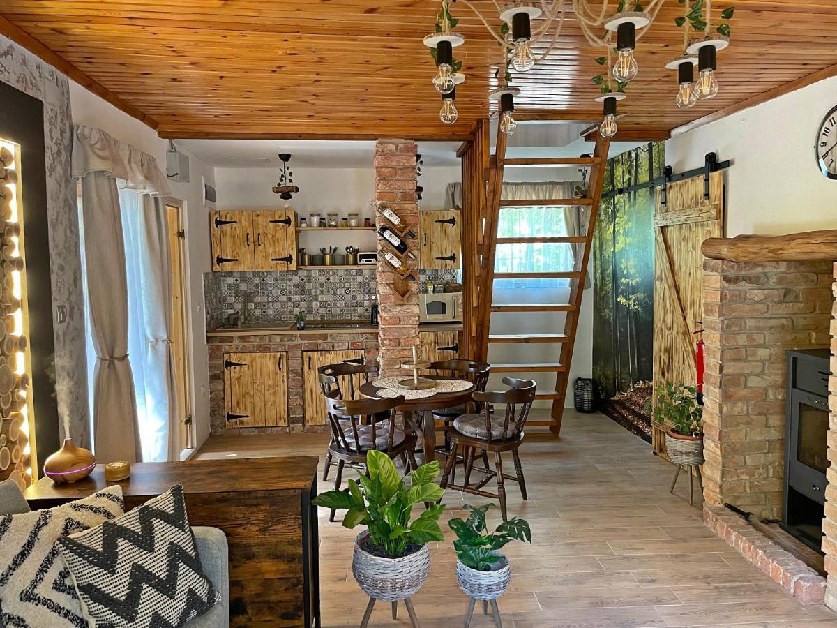 Cityside Cottage Eger Extérieur photo
