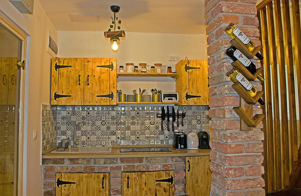 Cityside Cottage Eger Extérieur photo